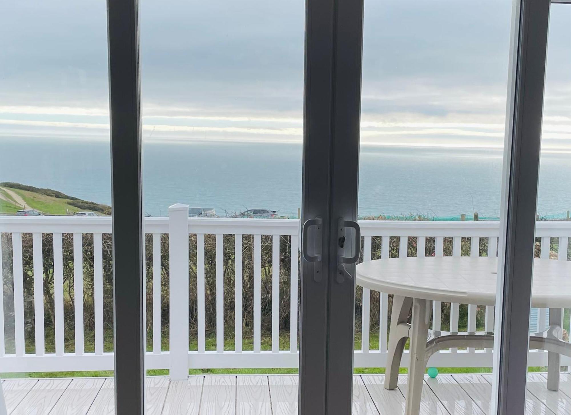 Emma'S Sea View 2-Bedroom Caravan At Durdle Door Near Wareham Dorset West Lulworth Exterior photo